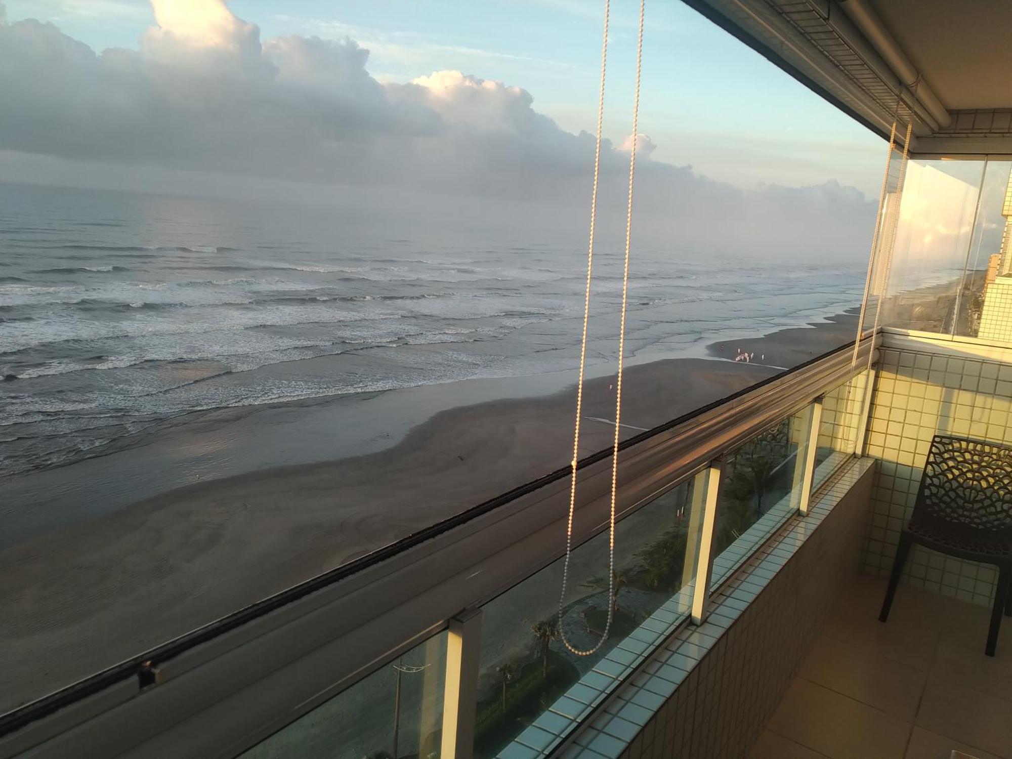 Apartamento Frente Mar Pe Na Areia Praia Grande (Santos) Exterior foto